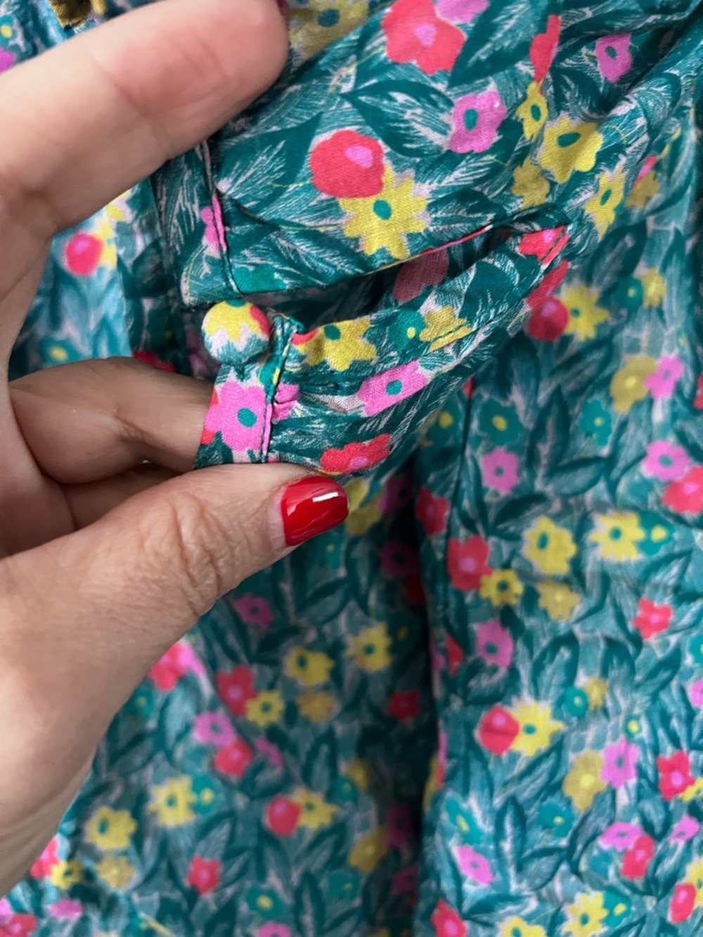 Trovata Teal Floral Button-Accent Top with Pink & Yellow Blooms
